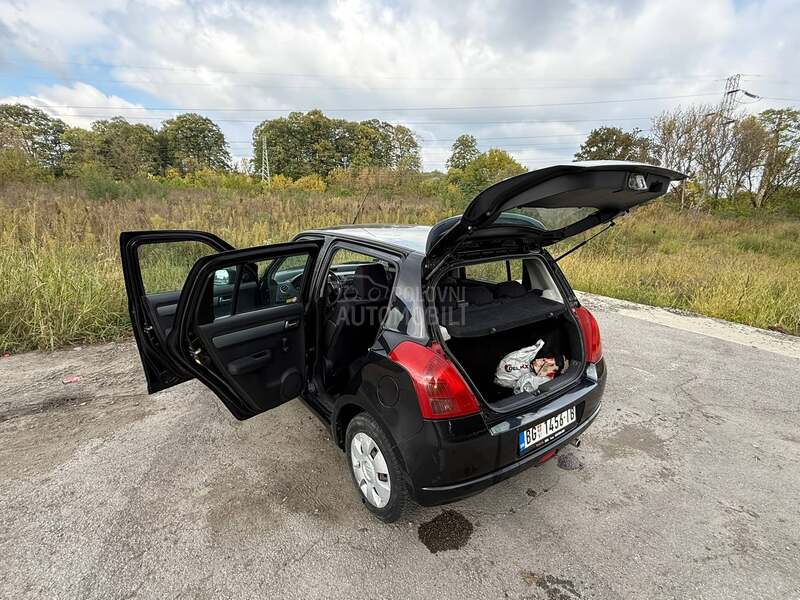 Suzuki Swift 