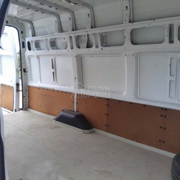Ford Transit Maxi Jumbo 2011