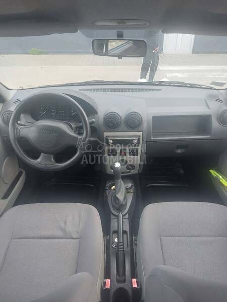 Dacia Logan 