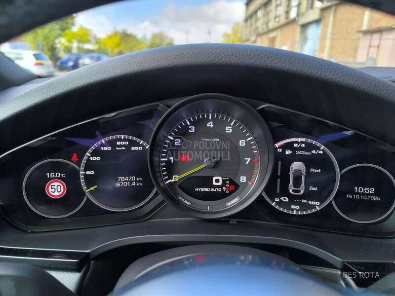 Porsche Cayenne E-HYBRID