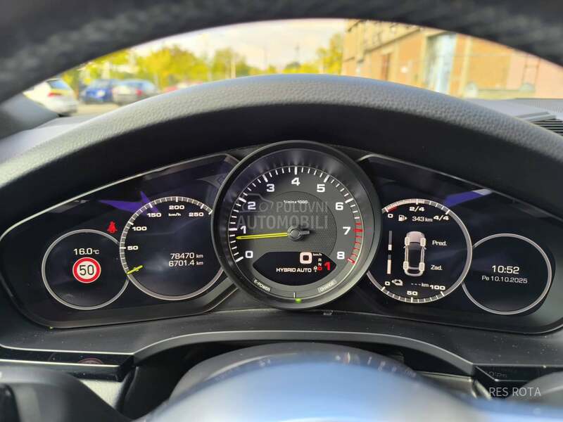 Porsche Cayenne E-HYBRID