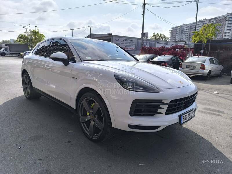 Porsche Cayenne E-HYBRID
