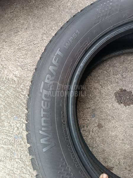 Kumho 225/60 R17 Zimska