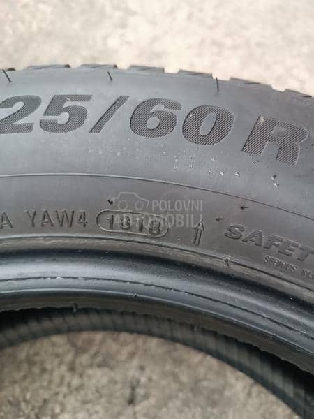 Kumho 225/60 R17 Zimska