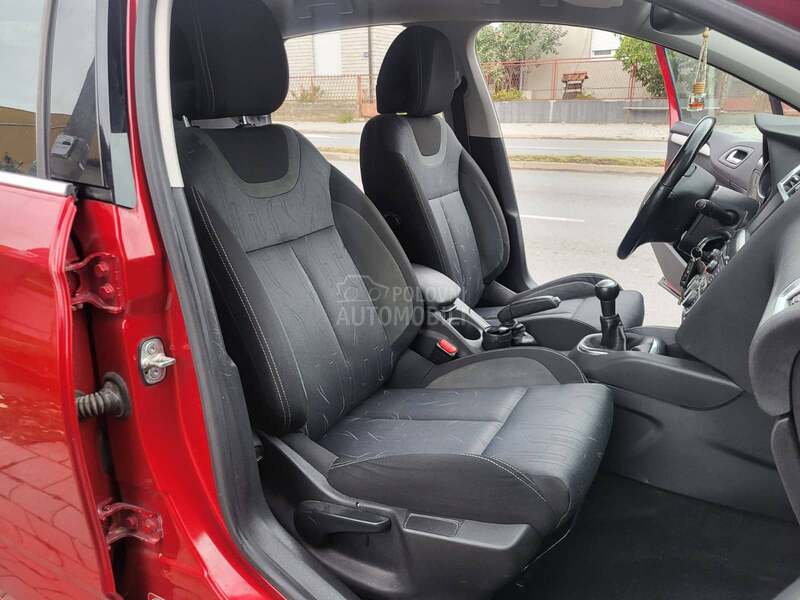 Citroen C4 1.6 exclusive NOV ch