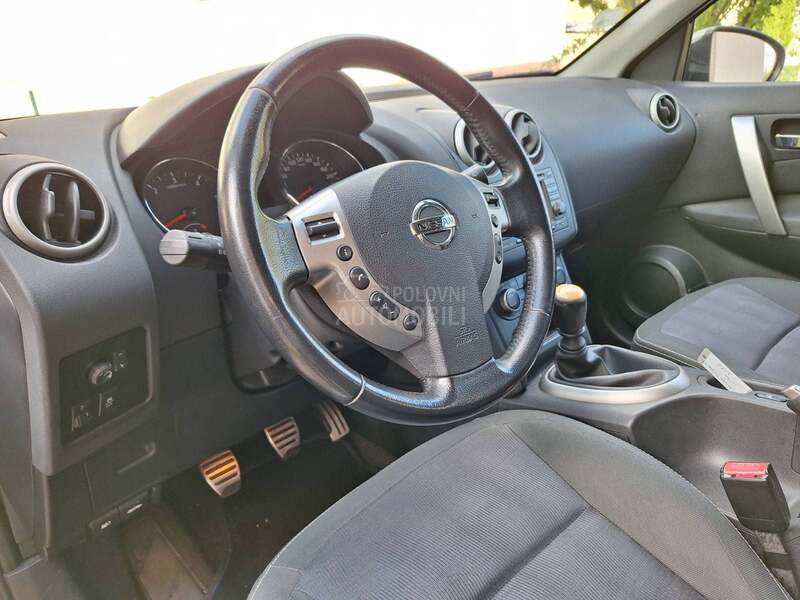 Nissan Qashqai + 2 1.5DCi PAN/KAM CH