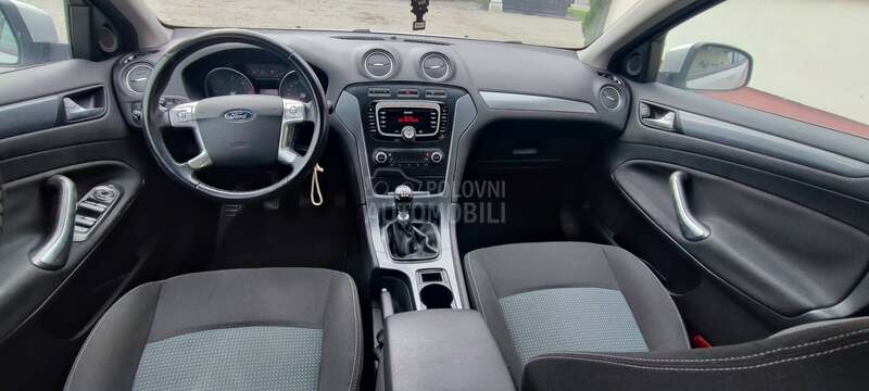 Ford Mondeo 