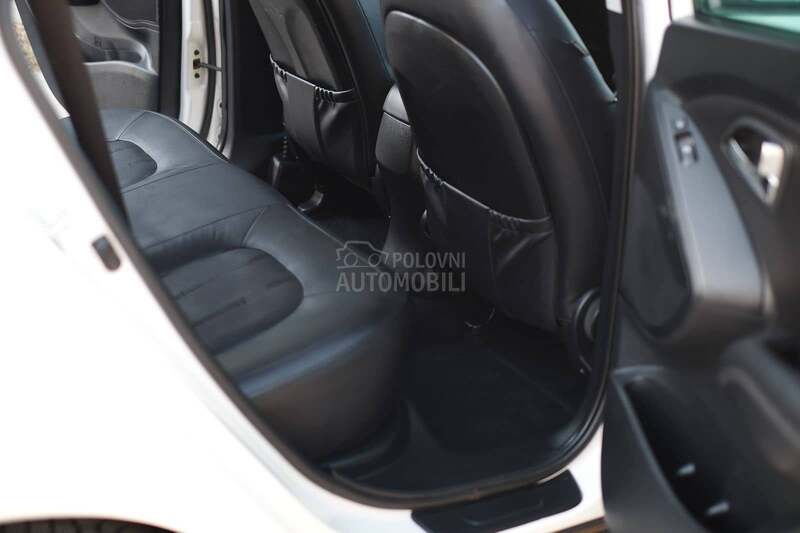Hyundai ix35 2.0CRDI 4WD PREMIUM