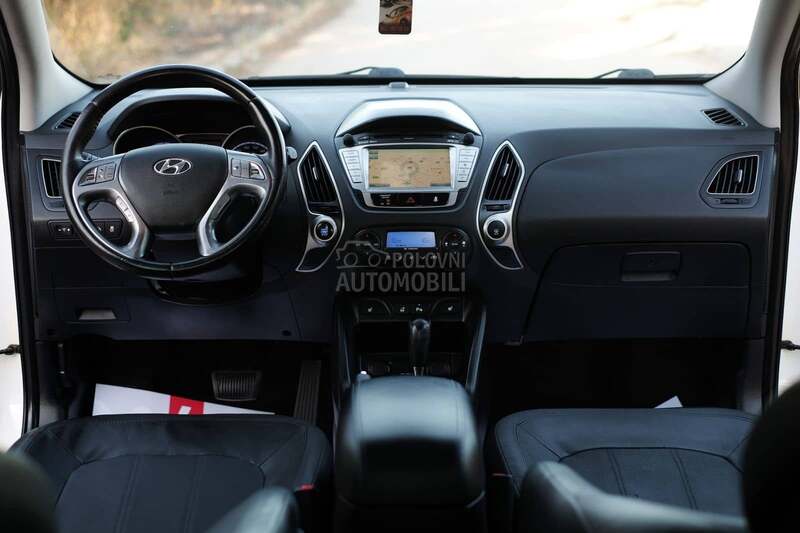 Hyundai ix35 2.0CRDI 4WD PREMIUM