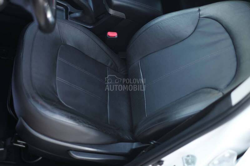 Hyundai ix35 2.0CRDI 4WD PREMIUM