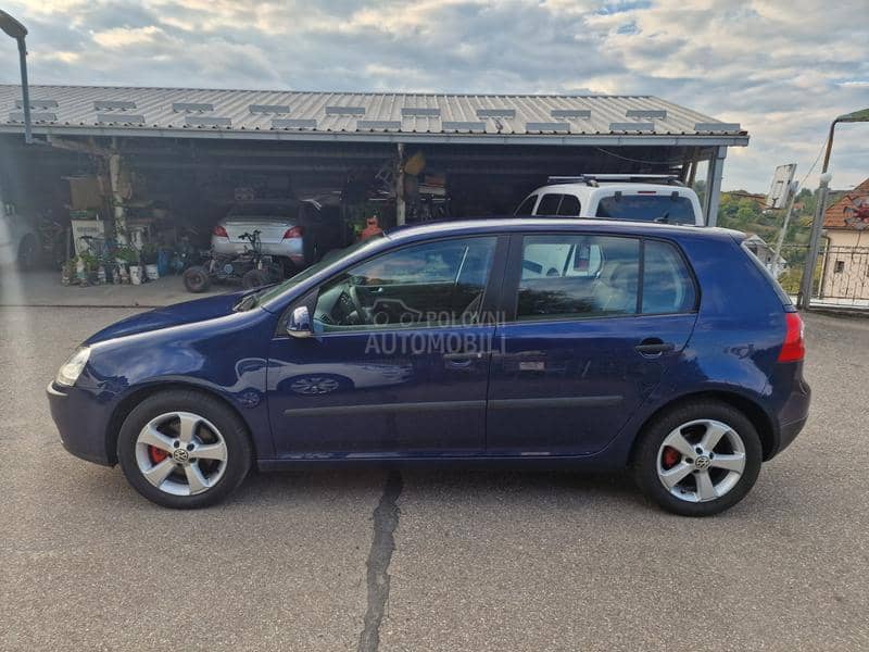 Volkswagen Golf 5 1,6 fsi