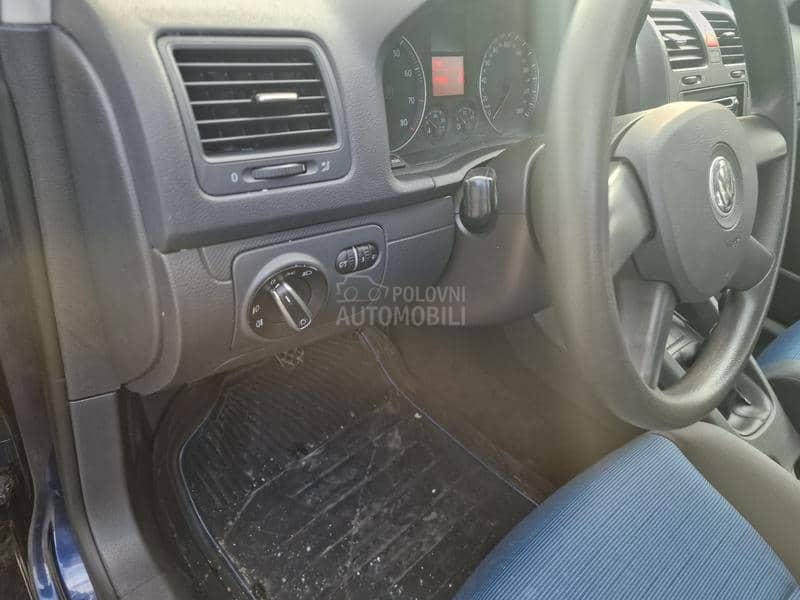 Volkswagen Golf 5 1,6 fsi