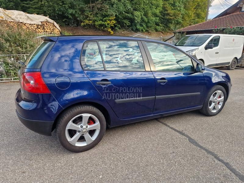 Volkswagen Golf 5 1,6 fsi