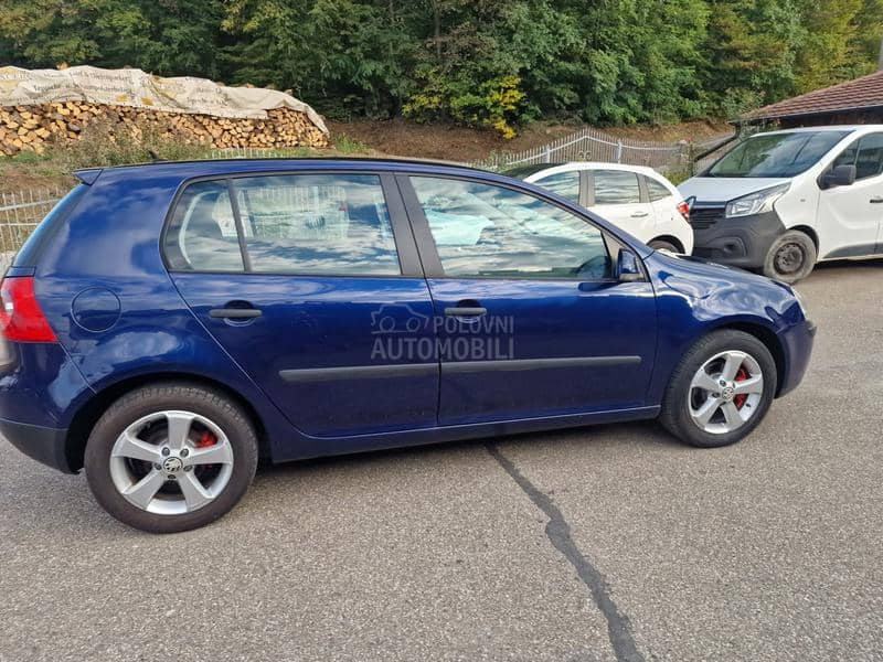 Volkswagen Golf 5 1,6 fsi