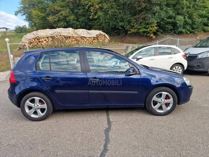 Volkswagen Golf 5 1,6 fsi