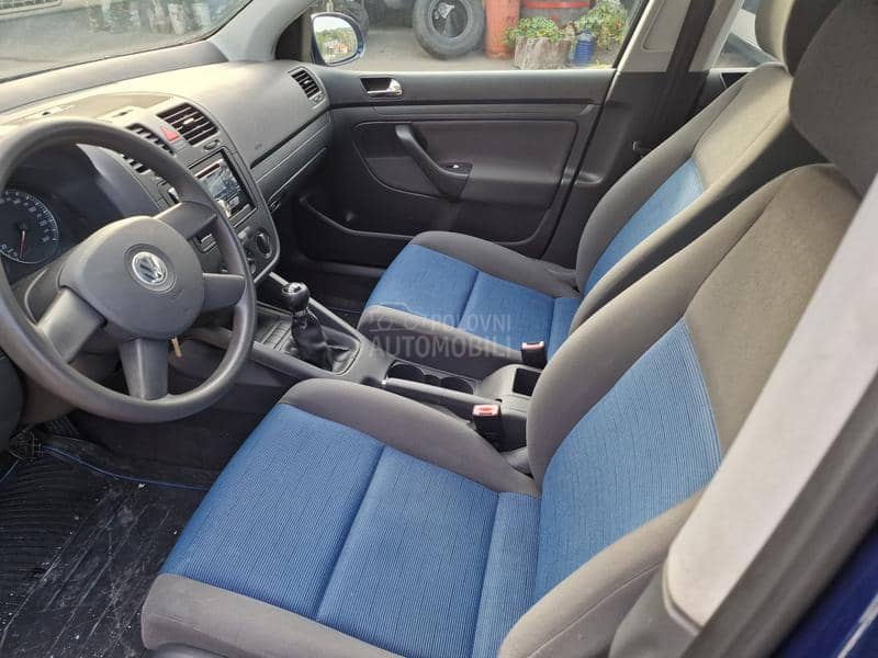 Volkswagen Golf 5 1,6 fsi