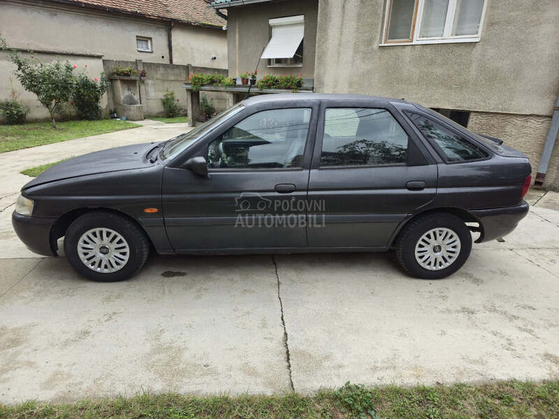 Ford Escort 