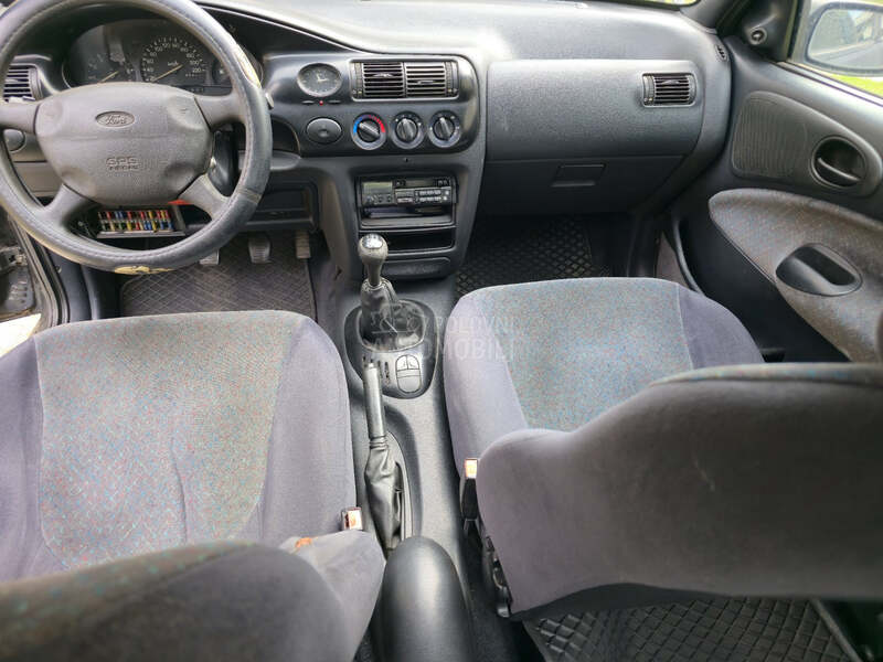 Ford Escort 