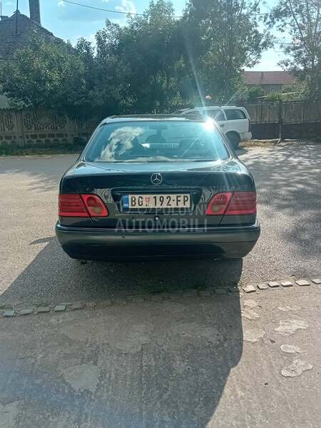 Mercedes Benz E 290 td