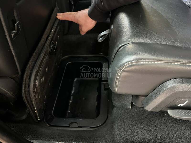 Fiat Freemont Cross AWD Black Code