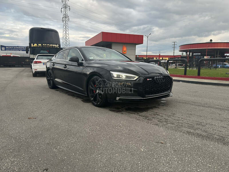Audi A5 rs5 look