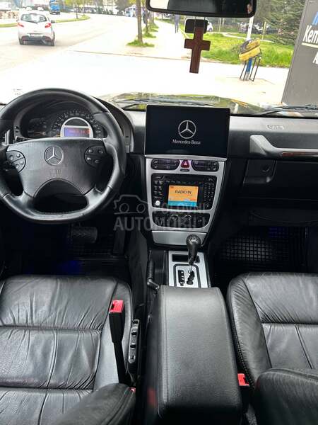Mercedes Benz G 400 V 8