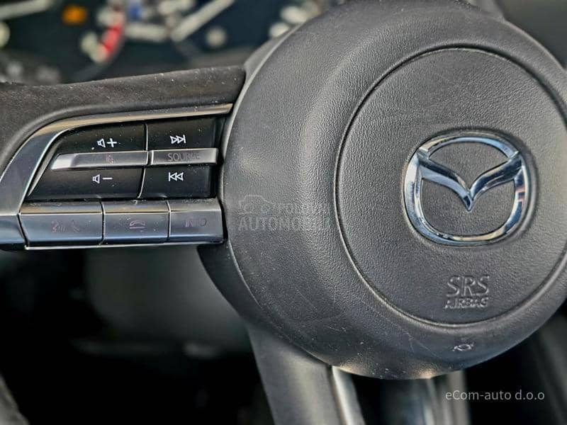 Mazda 3 SKYACTIV G 122