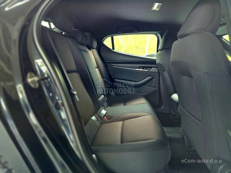 Mazda 3 SKYACTIV G 122