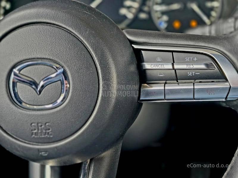 Mazda 3 SKYACTIV G 122