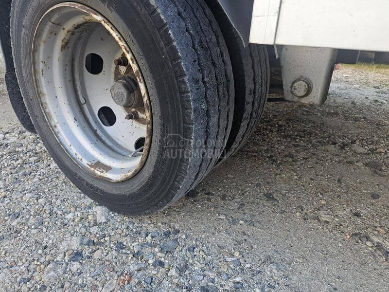 Kuiper poluprikolica