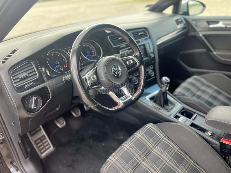 Volkswagen Golf 7 2,0tdi GTD