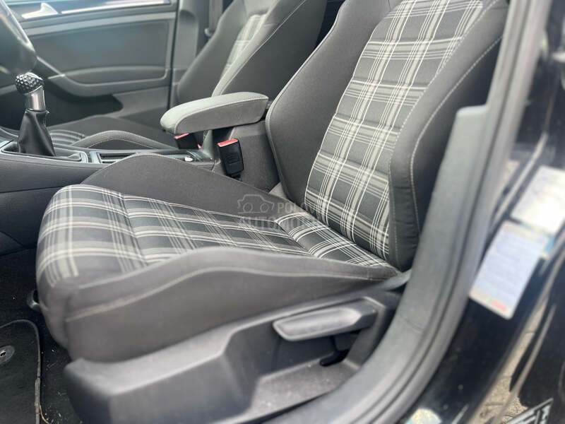 Volkswagen Golf 7 2,0tdi GTD