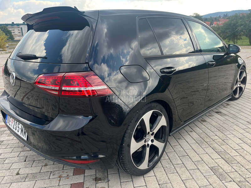 Volkswagen Golf 7 2,0tdi GTD