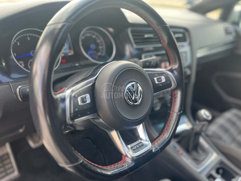 Volkswagen Golf 7 2,0tdi GTD