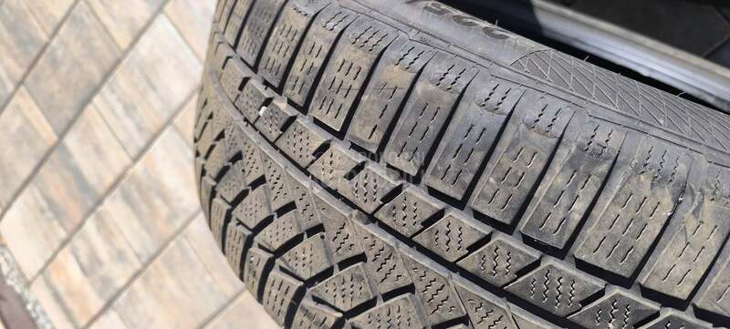 Continental 225/55 R18 Zimska