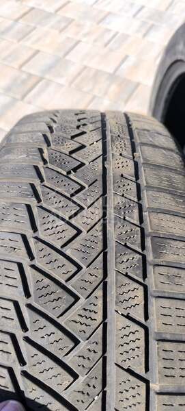 Continental 225/55 R18 Zimska