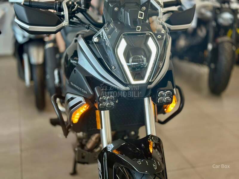 QJMOTOR 600 SX