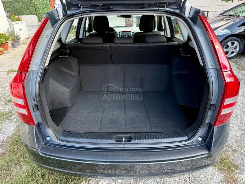 Kia cee`d sw 1.4 16V