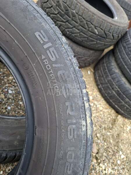 Nokian 215/65 R16 Zimska