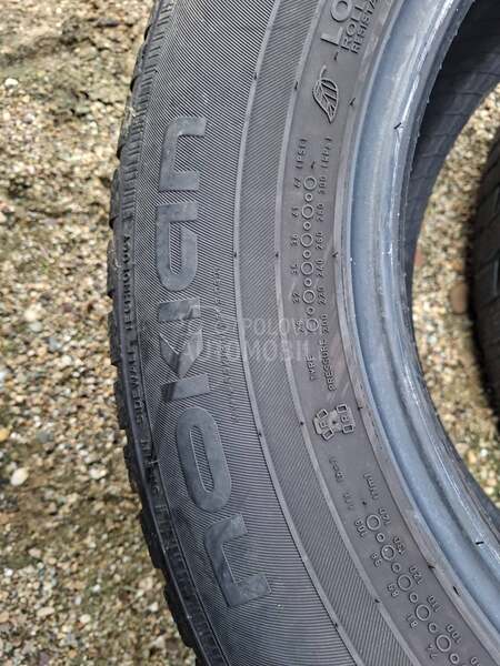 Nokian 215/65 R16 Zimska