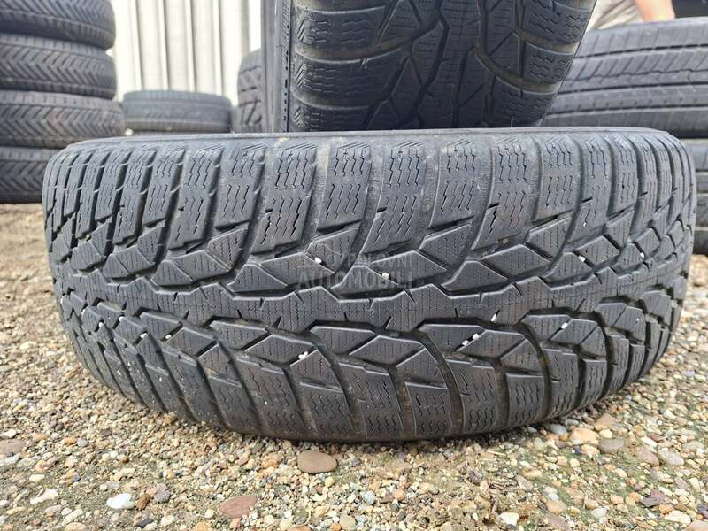 Nokian 215/65 R16 Zimska