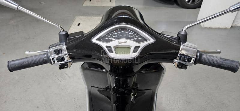 Vespa Primavera 50 4T