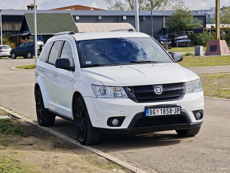 Fiat Freemont Lounge 2.0 4x4 AT