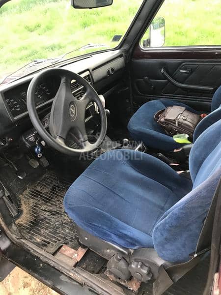 Lada Niva 1.7 i