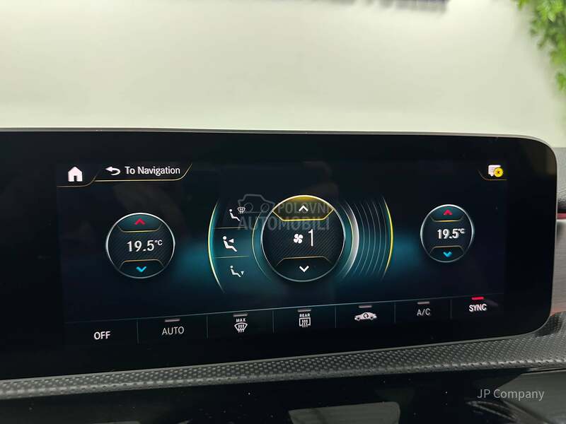 Mercedes Benz A 180 AMG LINE AMB