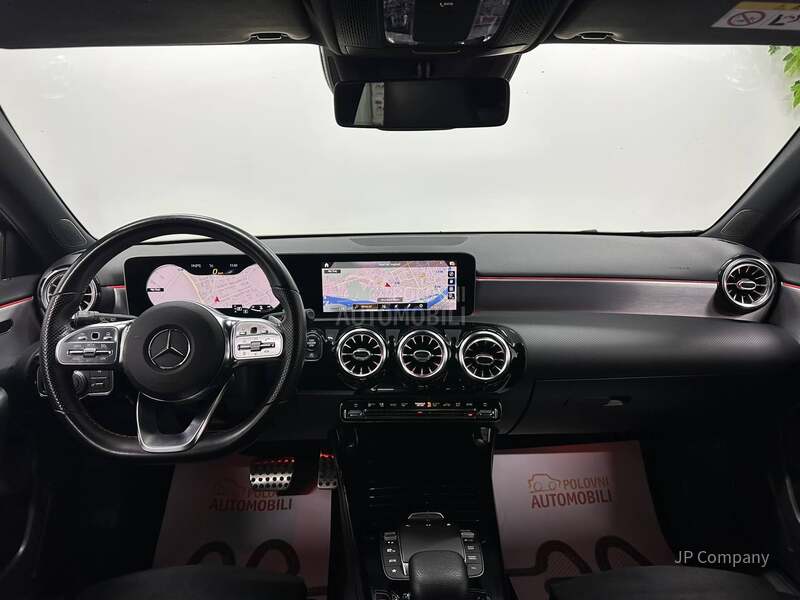 Mercedes Benz A 180 AMG LINE AMB