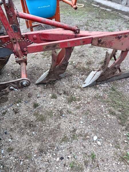 IMT Visoko klinasti plug 755