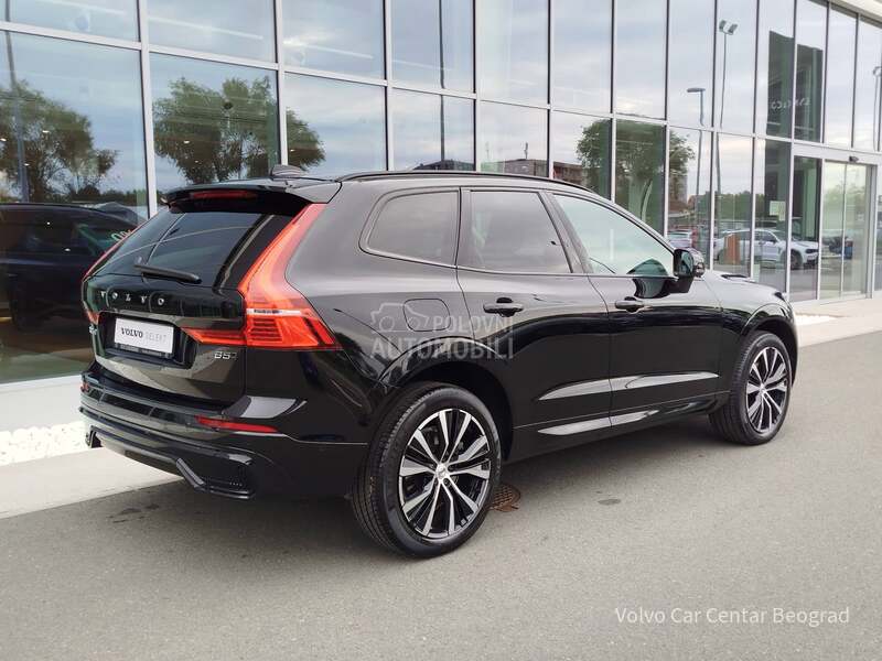 Volvo XC60 B5 AWD ULTIMATE DARK