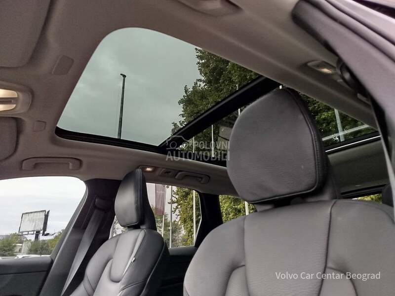 Volvo XC60 B5 AWD ULTIMATE DARK