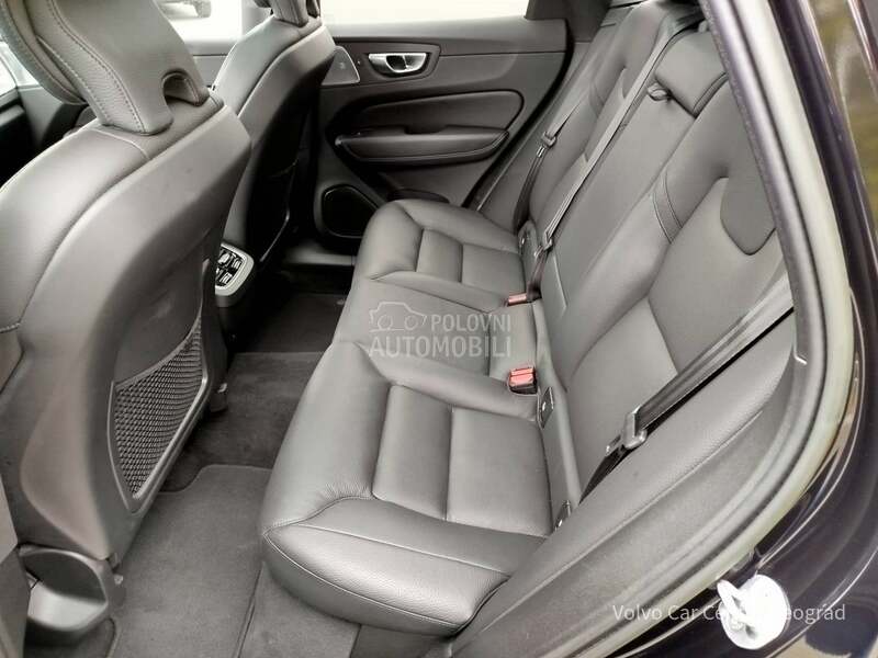 Volvo XC60 B5 AWD ULTIMATE DARK